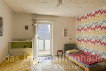 Zimmer 2 DG - Einfamilienhaus in Braunschweig Weststadt mit gro�em Garten Einfamilienhaus mit gro�z�gigem Garten in ruhiger Lage der Weststadt