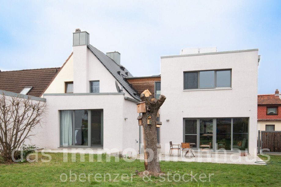 Gartenansicht Doppelhaush�lfte Kubus Braunschweig Lehndorf Doppelhaush�lfte Braunschweig / Lehndorf