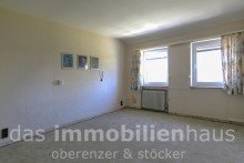 Gro�es Zimmer DG Split-Level Reihenmittelhaus mit herrlichem Gartengrundst�ck in Melverode
