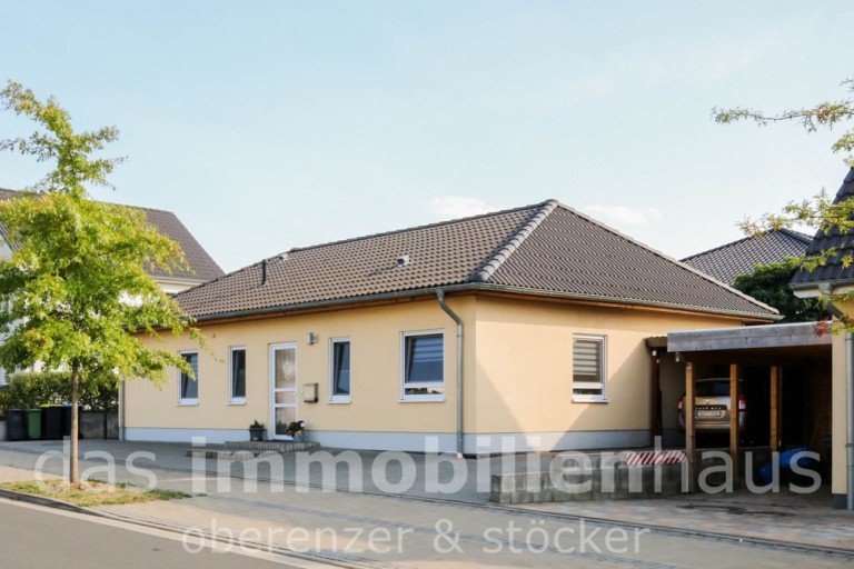 Au�enansicht Bungalow Einfamilienhaus Lamme Braunschweig - Lamme Haus Moderner 3 Zimmer Bungalow in Braunschweig-Lamme