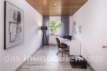 B�ro  Savoir vivre  - Gro�z�giger Bungalow mit Au�enschwimmbad
