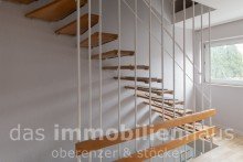 Reihenhaus Braunschweig R�ningen - Treppenhaus Gro�es Reihenhaus in BS- R�ningen mit 2 Wohneinheiten u. Garage