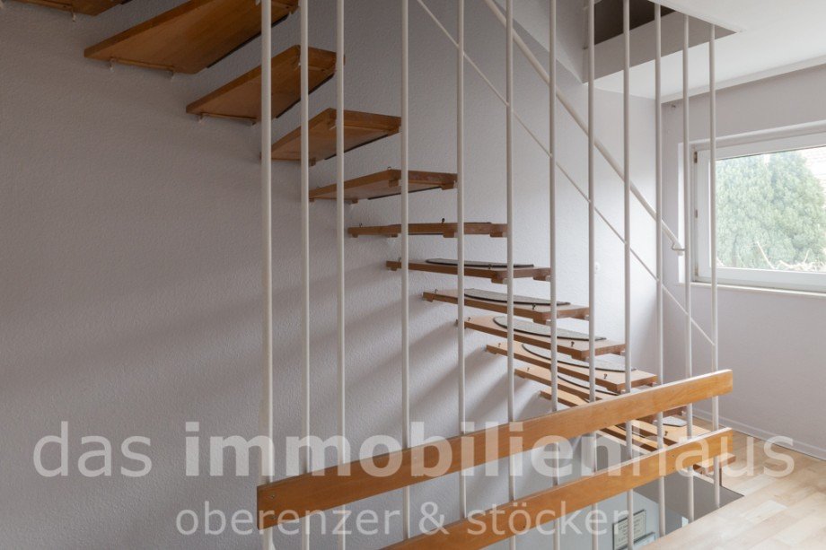 Reihenhaus Braunschweig R�ningen - Treppenhaus Reihenmittelhaus Braunschweig