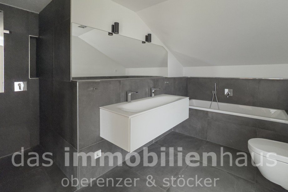 Master Bad - Einfamilienhaus in Braunschweig Querum, Margaretenh�he Einfamilienhaus Braunschweig