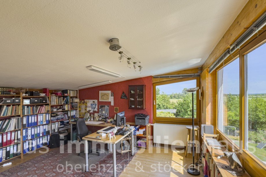 Arbeitszimmer OG - Einfamilienhaus mit Pool in Lehre Einfamilienhaus Lehre