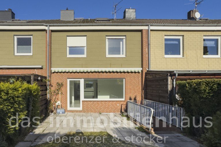 Gartenansicht - Gro�z�giges Reihenhaus in Braunschweig Veltenhof Braunschweig - Veltenhof Reihenmittelhaus Gro�es Reihenhaus in Veltenhof mit Garage