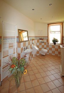 G�stebad EG Gutsherrenhaus der besonderen Art...