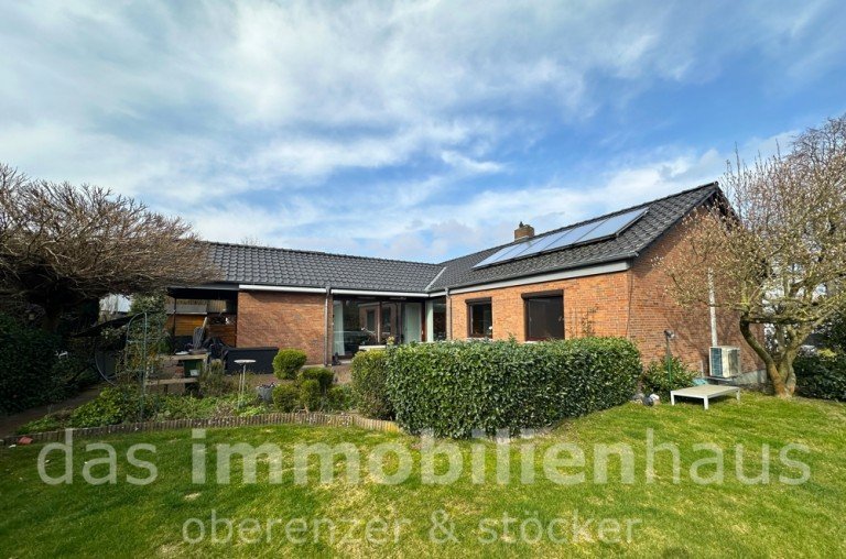 Au�enansicht - Bungalow Einfamilienhaus in Braunschweig Querum_neu Braunschweig - Querum Einfamilienhaus Exklusives Wohnvergn�gen in idyllischer Lage: Ihr Traum-Bungalow in Braunschweig Querum