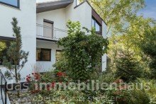Eingangsseite Citynahes Reihenendhaus in  Insellage  mit gro�em Garten (auf Erbpachtgrundst�ck)