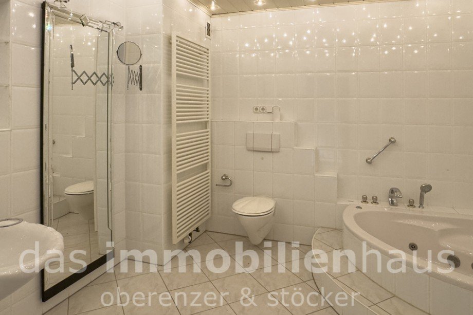 Badezimmer - Gro�z�giges Reihenhaus in Braunschweig Veltenhof Reihenmittelhaus Braunschweig