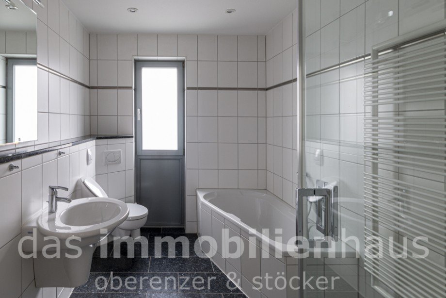 Badezimmer - Wohnung �stliches Ringgebiet Giersberg 740322 Etagenwohnung Braunschweig