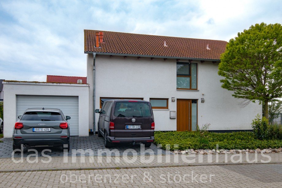 Einfamilienhaus in Thiede Stra�enansicht Haus Salzgitter / Thiede