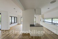 Bild (75b9d32f13dd6c0fc43bb8f27e87a6b7): Zeitlose Eleganz trifft auf gro�z�giges Wohnen