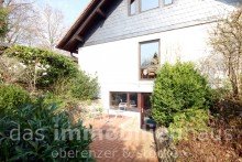 Gartenansicht_Einfamilienhaus_Wolfenb�ttel_mit_tollem_Garten Familienidylle in der Stadt - Einfamilienhaus mit Gartenoase