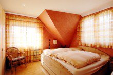 Schlafzimmer Gepflegtes Haus mit traumhaftem Garten