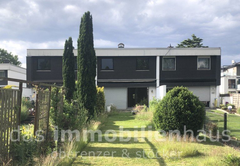 Gartenansicht Braunschweig / Lehndorf - Lehndorf Reihenmittelhaus Reihenmittelhaus mit 2 Vollgeschossen und gro�em Gartengrundst�ck in Alt-Lehndorf