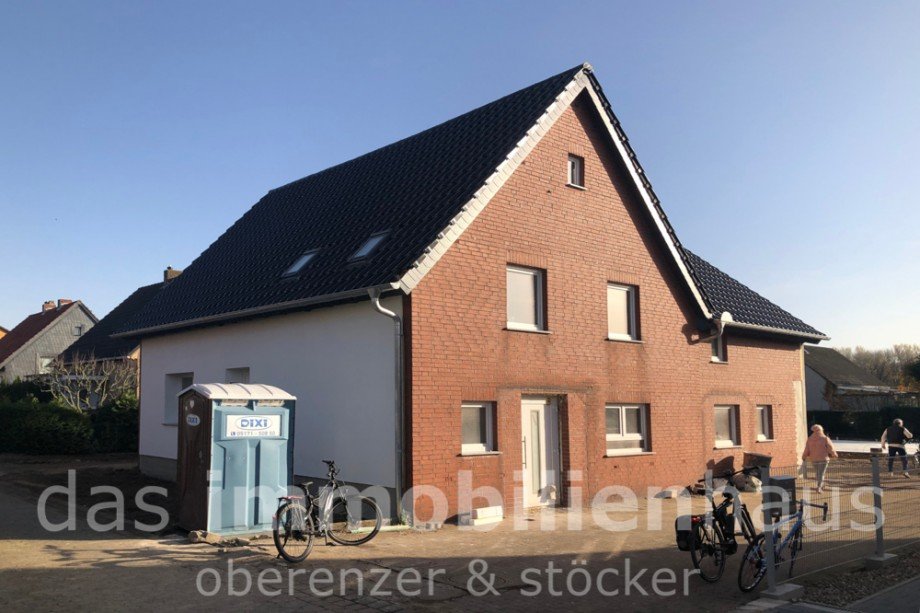 Ansicht von der Stra�e Haus Meine / Bechtsb�ttel