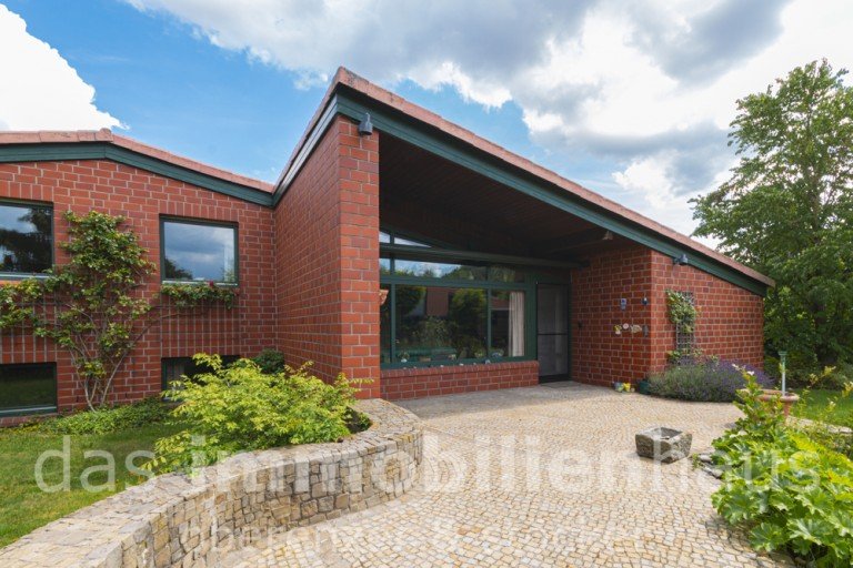 Terrasse - Schmied Einfamilienhaus in Braunschweig St�ckheim Braunschweig / St�ckheim - St�ckheim Einfamilienhaus Schmied-Architekten-Haus in idyllischer Lage in St�ckheim! Provisionsfrei f�r K�ufer!