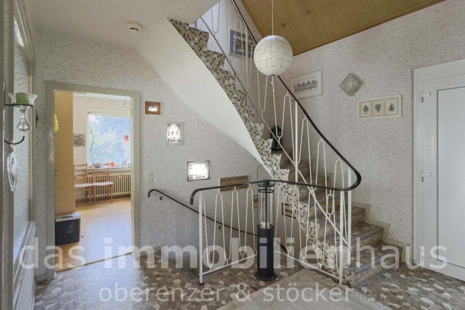 Diele Eingangsbereich - Einfamilienhaus in Braunschweig Weststadt mit gro�em Garten Einfamilienhaus Braunschweig / Weststadt