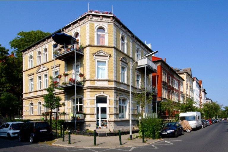 Au�enansicht Braunschweig Erdgeschosswohnung Sanierte, helle 3 Zi-Altbauwohnung mit gro�em Balkon