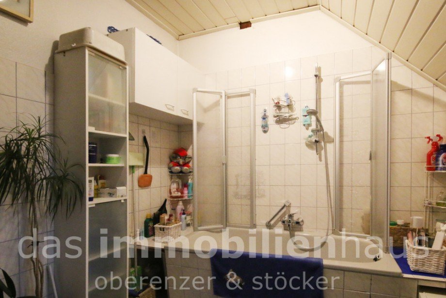 Badezimmer OG Volkmarode Einfamilienhaus Haus Braunschweig