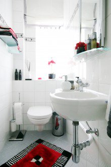 WC Sehr gepflegte 3 Zimmer Wohnung mit Balkon im Heidberg