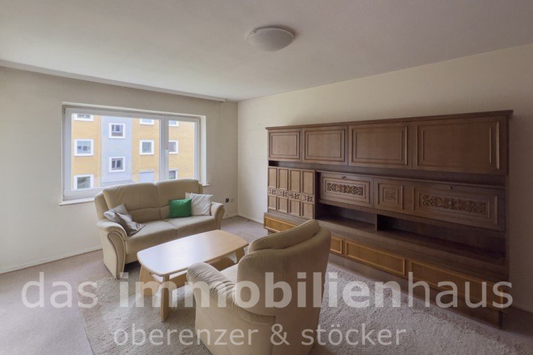 Wohnzimmer - Eigentumswohnung Braunschweig R�ningen Braunschweig - R�ningen Etagenwohnung 3 Zimmer-Wohnung (renovierungsbed�rftig) mit S�d-Balkon in Braunschweig R�ningen