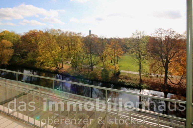 Balkonaussicht Braunschweig - Innenstadt Dachgeschosswohnung Okerlage / Inselwallpark - Topp-modernisierte 3-4-Zi.-Wohnung