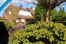 Garten_Hausansicht Gepflegtes Haus mit traumhaftem Garten