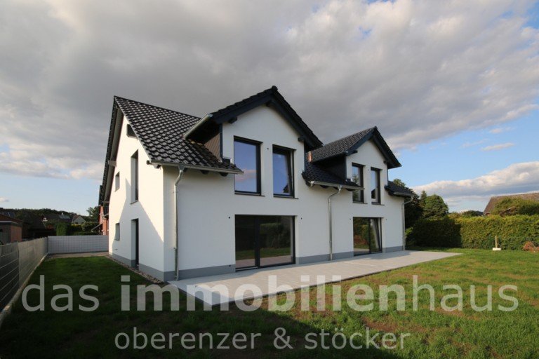 Ansicht (links = Verkaufsobjekt) Meine / Bechtsb�ttel Doppelhaush�lfte KFW 55 Neubau-Doppelhaush�lfte 1km von Braunschweig