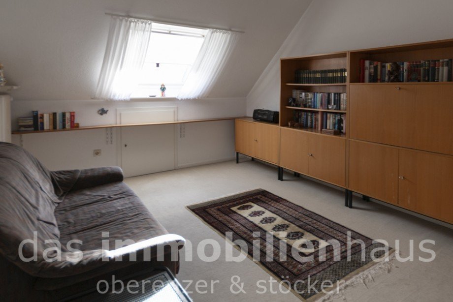 Gro�es Zimmer im OG Reihenmittelhaus Braunschweig / Schwarzer Berg