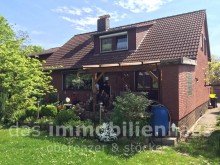 Gartenansicht der Doopelhaush�lfte in Stadlage von Wolfenb�ttel Eine Haush�lfte f�r 2 Parteien in zentraler, bahnhofsnaher Stadtlage