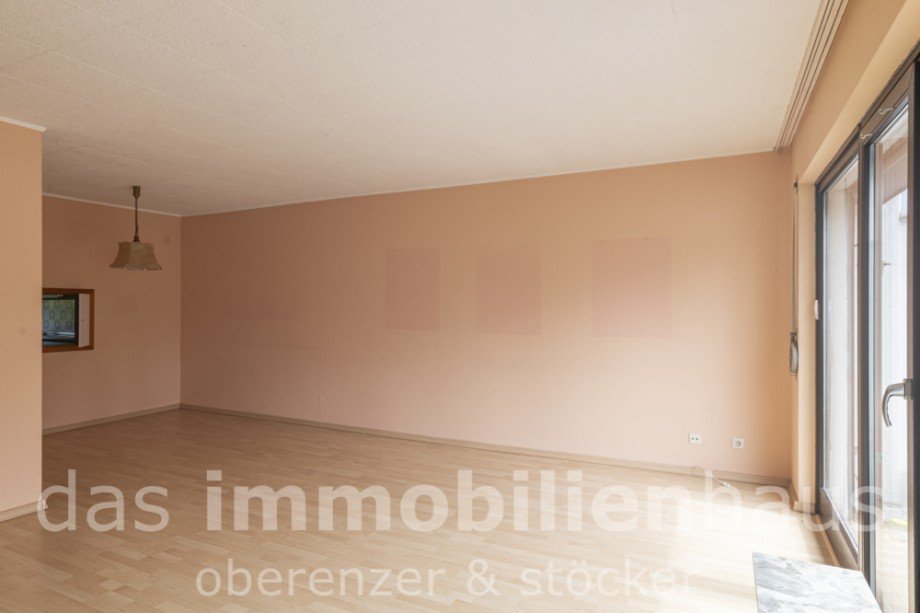 Wohn-Ess-Zimmer Reihenmittelhaus Braunschweig / Lehndorf
